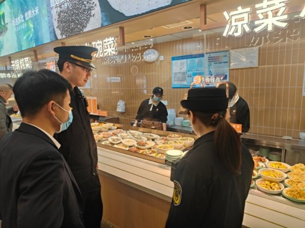 宇轩配资 投诉率骤降30%！一个监管动作，如何为企业止损数万元？