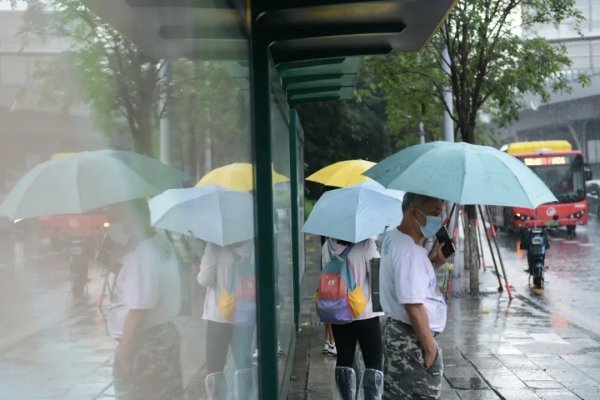 配亿多 晴天余额不足，又有“准台风”在路上！明日起影响广东，雨雨雨